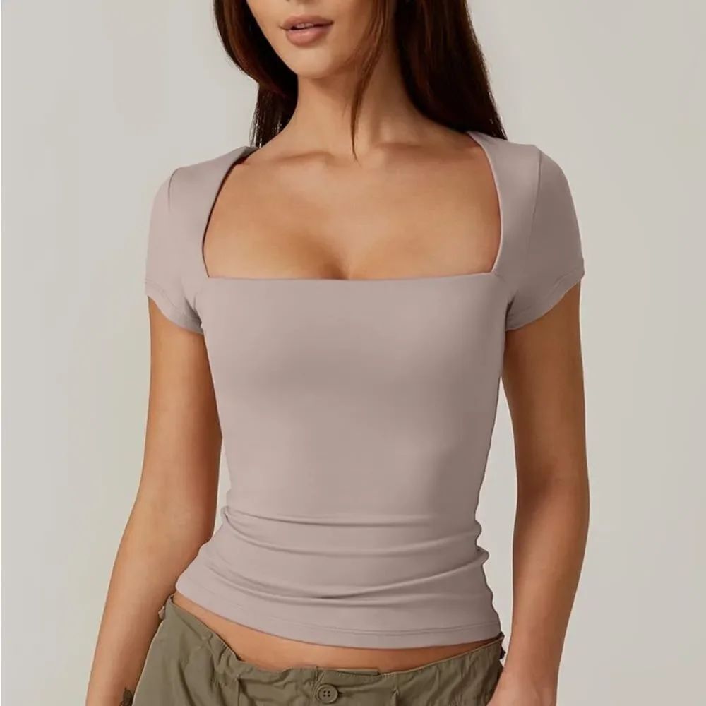 QINSEN Square Neck Tee – Fitted Short Sleeve Double-Lined Top Size XL